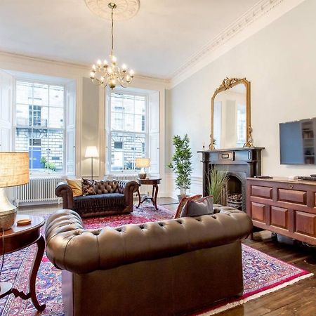 Joivy Converted Flat In Historic Building In New Town エディンバラ エクステリア 写真