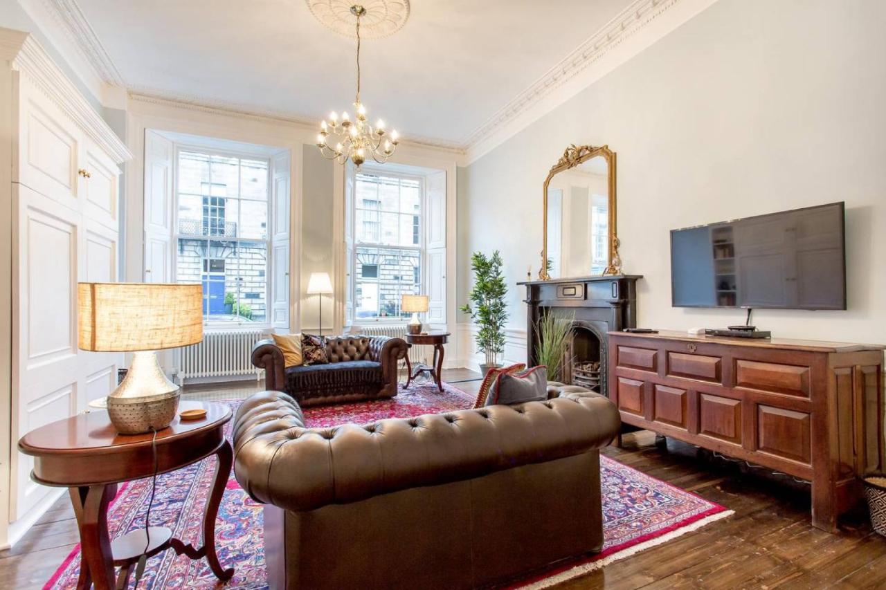 Joivy Converted Flat In Historic Building In New Town エディンバラ エクステリア 写真