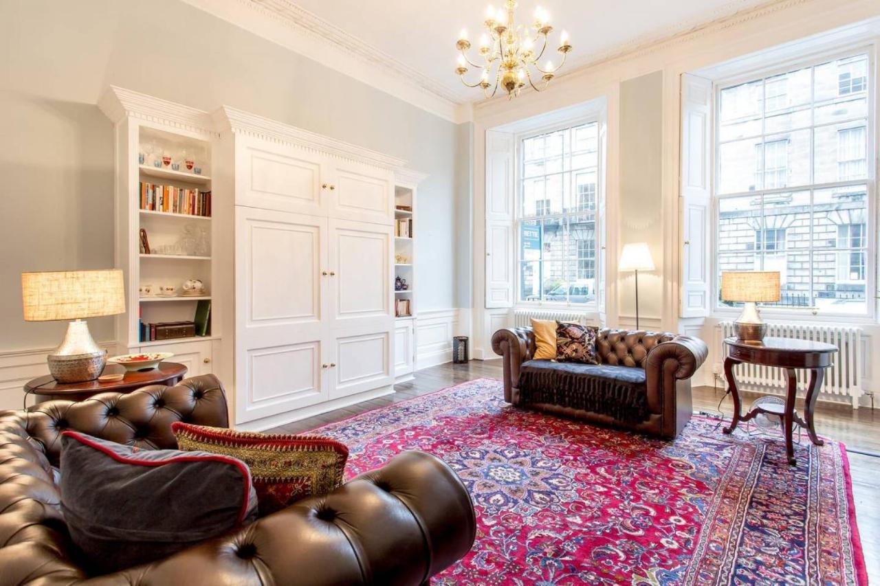 Joivy Converted Flat In Historic Building In New Town エディンバラ エクステリア 写真