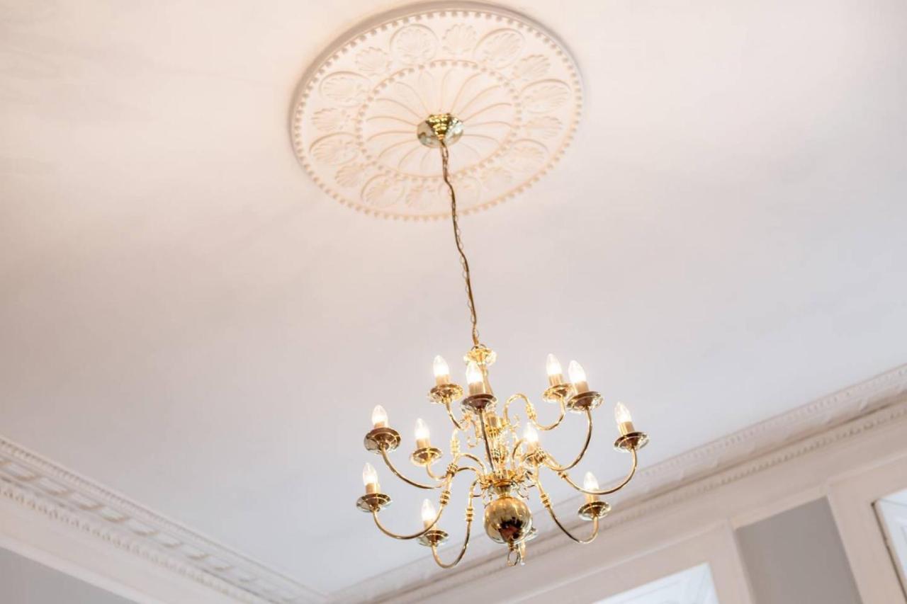 Joivy Converted Flat In Historic Building In New Town エディンバラ エクステリア 写真