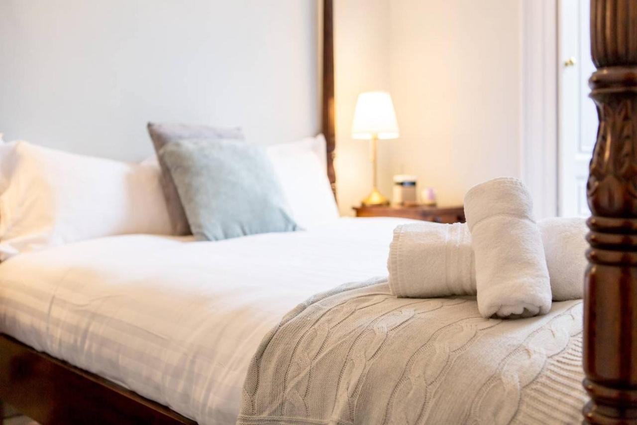 Joivy Converted Flat In Historic Building In New Town エディンバラ エクステリア 写真